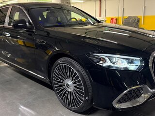 2026 Mercedes-Benz Maybach S-Класс 580 II (Z223) Рестайлинг, чёрный, 37930000 рублей, вид 3