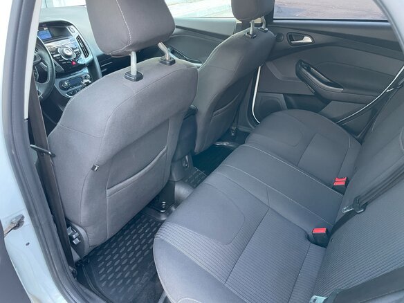 2012 Ford Focus III, белый, 750000 рублей - вид 17