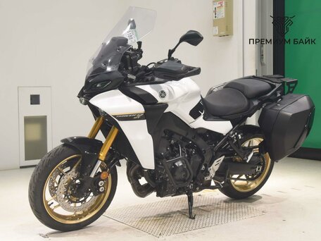2024 Yamaha MT-09 Tracer (FJ-09), белый, 1327000 рублей, вид 4