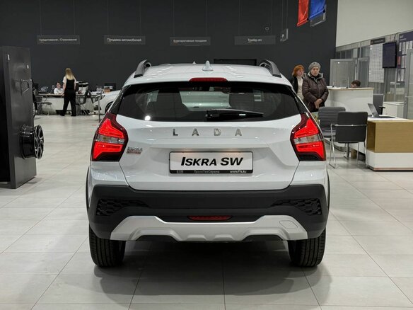 2026 Lada (ВАЗ) Iskra SW Cross, белый - вид 3