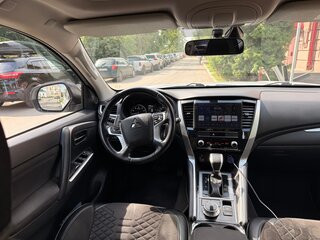 2020 Mitsubishi Pajero Sport III Рестайлинг, белый, 4110000 рублей, вид 4