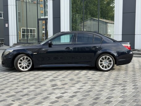 2007 BMW 5 серии 530d V (E60/E61) Рестайлинг, синий, 1500000 рублей, вид 2