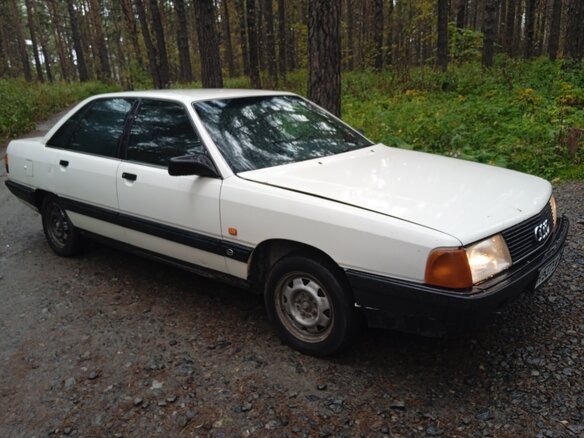 1988 Audi 100 III (C3), белый, 230000 рублей