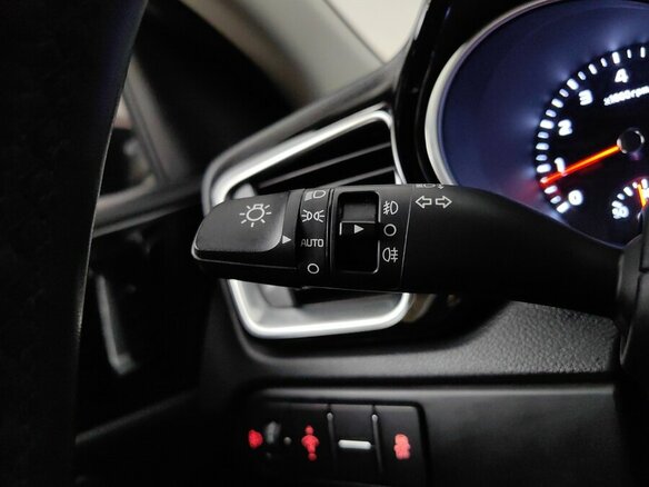 2019 Kia Ceed III, коричневый - вид 19