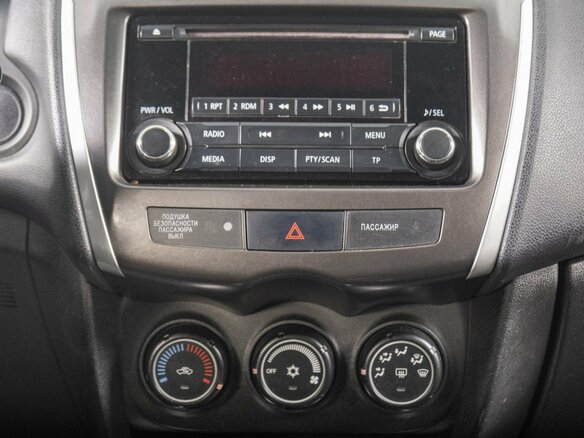2013 Mitsubishi ASX I Рестайлинг, серебристый, 1099000 рублей - вид 12