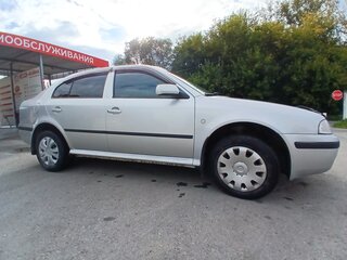 2006 Skoda Octavia I (A4) Рестайлинг, серебристый, 400000 рублей, вид 5