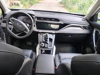 2022 Geely Atlas Pro, серебристый, 2400000 рублей, вид 4