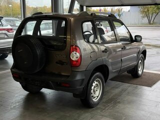 2013 Chevrolet Niva I Рестайлинг, коричневый, 536000 рублей, вид 5