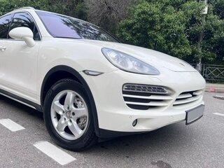 2010 Porsche Cayenne S II (958), белый, 1890000 рублей, вид 3