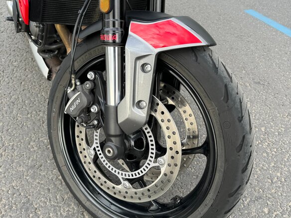 2022 Triumph Trident 660, серый, 850000 рублей - вид 11