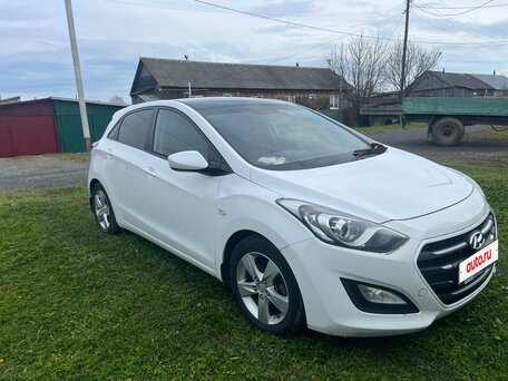 2016 Hyundai i30 II Рестайлинг, белый, 760000 рублей, вид 2