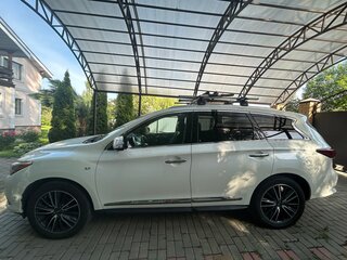 2017 Infiniti QX60 I Рестайлинг, белый, 2750000 рублей, вид 4