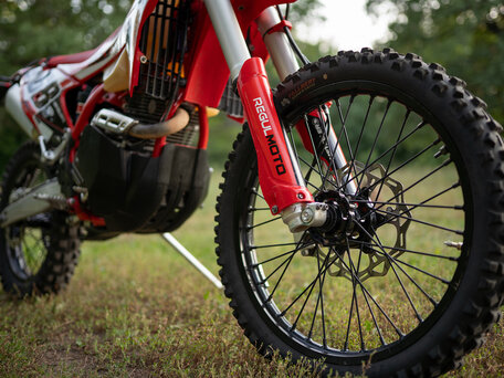2024 Regulmoto Holeshot, красный, 200000 рублей, вид 4