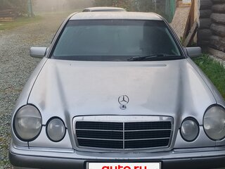 1999 Mercedes-Benz E-Класс 240 II (W210, S210), серебристый, 350000 рублей, вид 3
