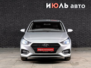 2018 Hyundai Solaris II, серебристый, 1180000 рублей, вид 2
