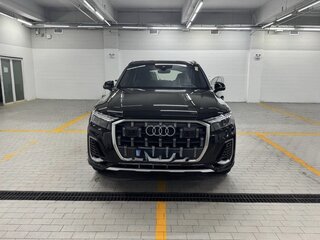 2026 Audi Q7 50 TDI II (4M) Рестайлинг 2, серый, 14900000 рублей, вид 3