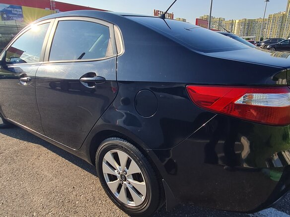 2013 Kia Rio 4-speed III, чёрный, 960000 рублей - вид 6