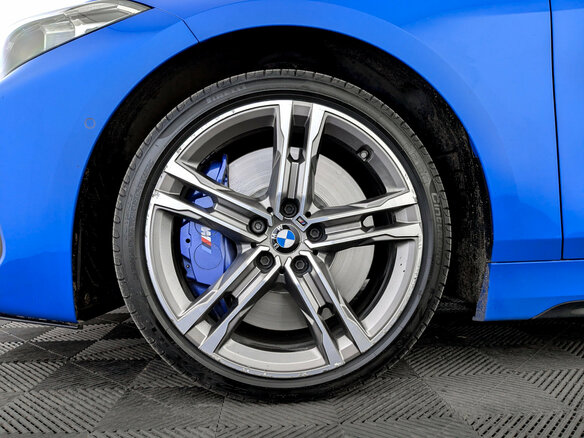 2019 BMW 1 серии M135i xDrive III (F40), синий, 3150000 рублей - вид 17
