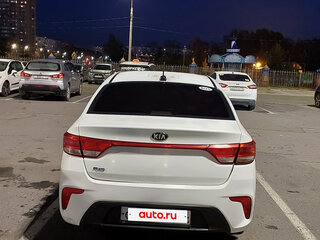 2017 Kia Rio IV, белый, 550000 рублей, вид 4