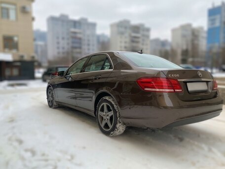 2013 Mercedes-Benz E-Класс 200 IV (W212, S212, C207) Рестайлинг, коричневый, 2000000 рублей, вид 5