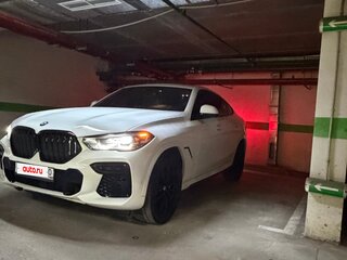 2021 BMW X6 40i III (G06), белый, 6900000 рублей, вид 4