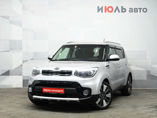 2018 Kia Soul II Рестайлинг, серебристый, 1700000 рублей, вид 1