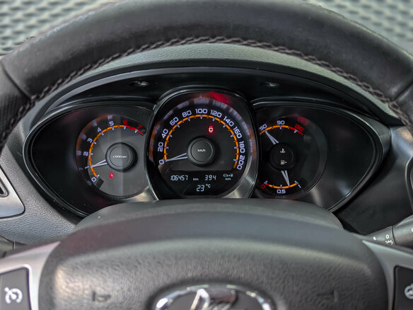 2020 Lada (ВАЗ) Vesta SW I, белый, 1030000 рублей - вид 22