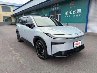 2026 Toyota bZ3X 50 kWh, серый, 2555777 рублей, вид 3