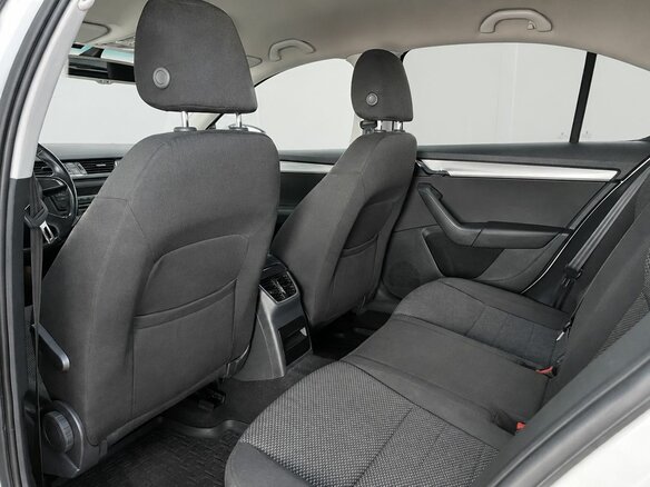 2014 Skoda Octavia III (A7), белый, 1469000 рублей - вид 8