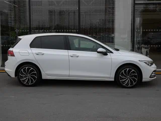 2020 Volkswagen Golf VIII, белый, 2549000 рублей, вид 4