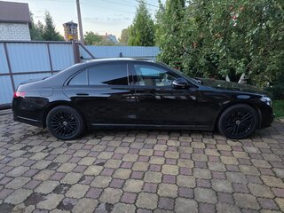 2021 Mercedes-Benz S-Класс 350 d Long 4MATIC VII (W223), чёрный, 10000000 рублей, вид 2