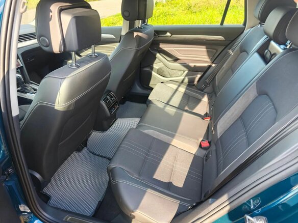 2020 Volkswagen Passat DSG7 B8, синий, 3390000 рублей - вид 12