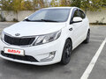 2014 Kia Rio 6-speed III, белый, 900000 рублей - вид 1