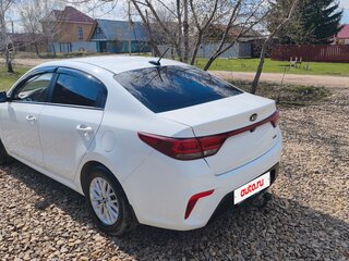 2018 Kia Rio IV, белый, 1320000 рублей, вид 3