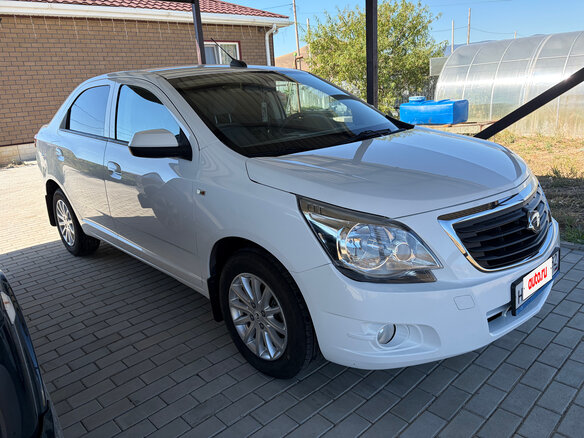 2019 Ravon R4, белый - вид 1