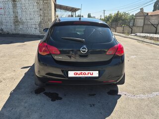 2011 Opel Astra J, чёрный, 650000 рублей, вид 3