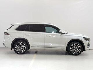 2023 Geely Monjaro I, белый, 3380000 рублей, вид 4