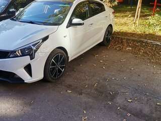 2020 Kia Rio IV Рестайлинг, белый, 1550000 рублей, вид 1