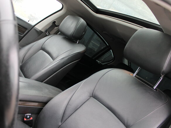 2010 BMW 7 серии Long 750Li V (F01/F02/F04), чёрный, 1415000 рублей - вид 23