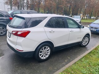 2021 Chevrolet Equinox III Рестайлинг, белый, 2000000 рублей, вид 4