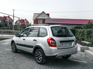 2026 Lada (ВАЗ) Granta Cross I Рестайлинг, серебристый, 1235000 рублей, вид 3