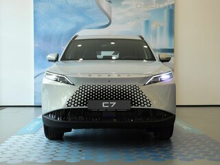2026 Omoda C7, серебристый, 3299000 рублей, вид 3