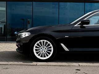2018 BMW 5 серии 540d xDrive VII (G30/G31/G38), чёрный, 4200000 рублей, вид 5