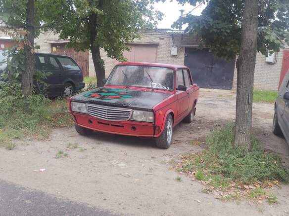 2001 Lada (ВАЗ) 2107, пурпурный