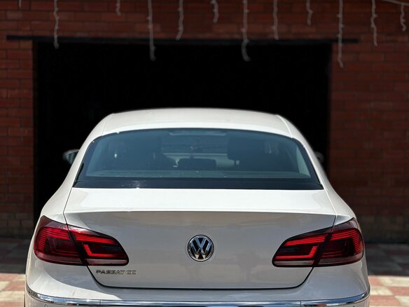 2012 Volkswagen Passat CC I, белый, 1600000 рублей - вид 2
