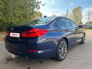 2017 BMW 5 серии 520d xDrive VII (G30/G31/G38), синий, 4000000 рублей, вид 2