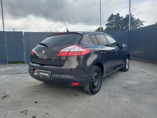 2013 Renault Megane III Рестайлинг, коричневый, 693000 рублей, вид 5