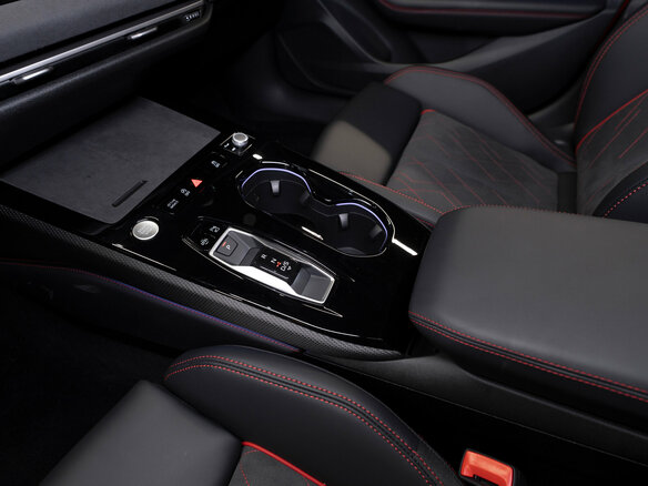 2025 Audi A5 L III (B10), красный, 6090000 рублей - вид 12