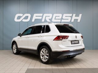 2017 Volkswagen Tiguan II, белый, 2680000 рублей, вид 2