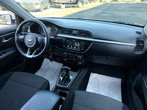 2018 Kia Rio X-Line IV, белый, 1525000 рублей - вид 12